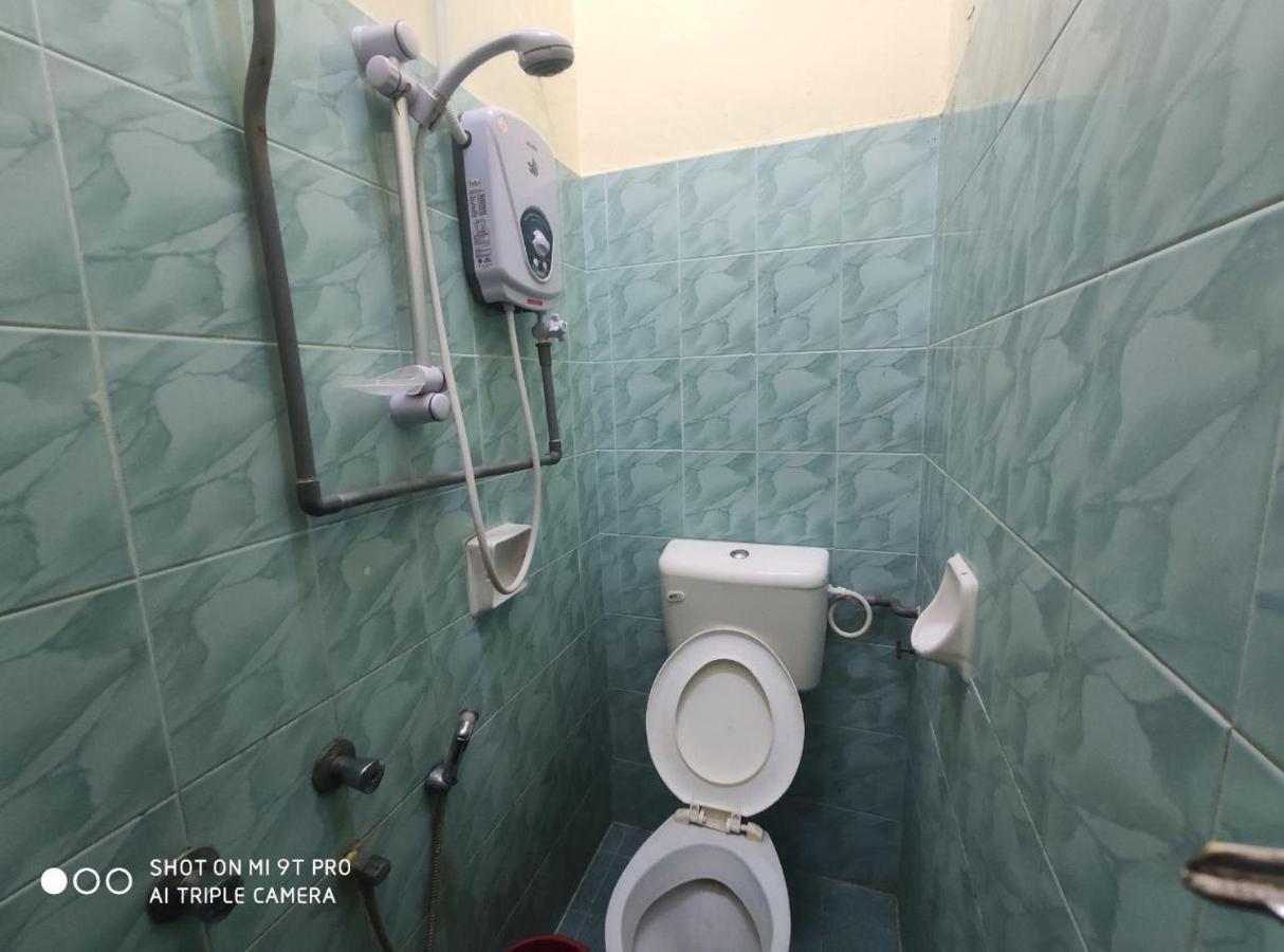 Dani Hotel SDN BHD Kota Bharu Bagian luar foto