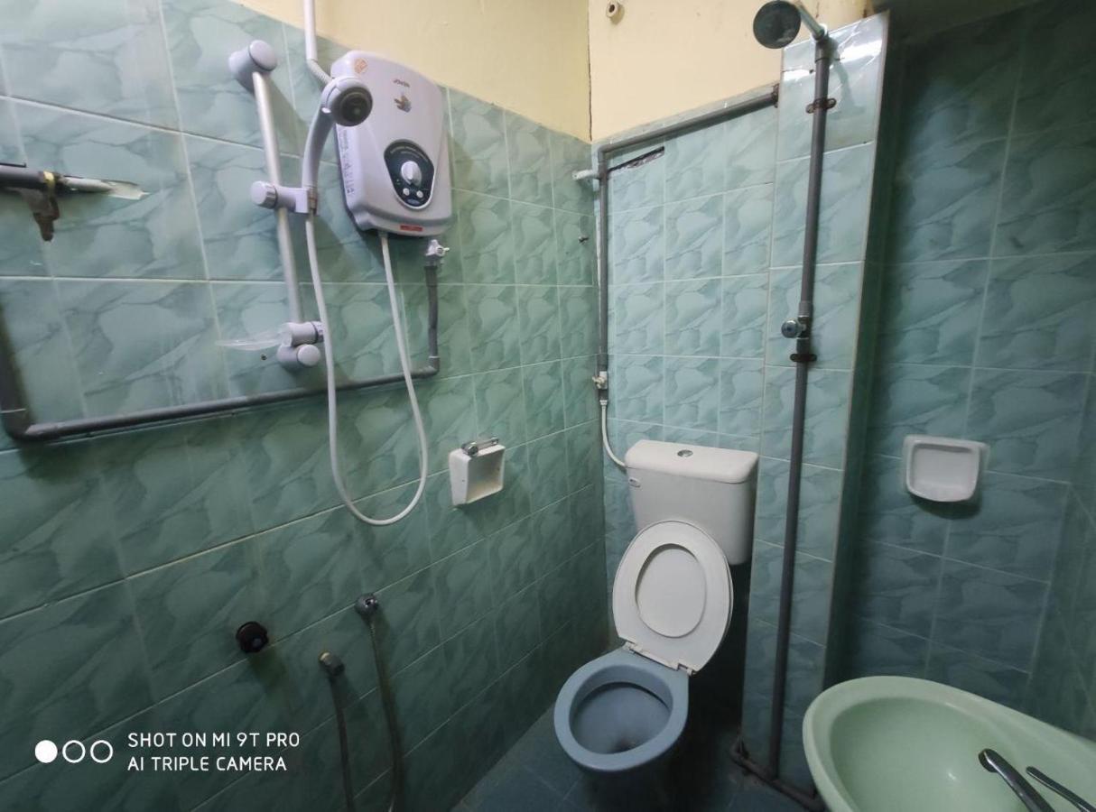Dani Hotel SDN BHD Kota Bharu Bagian luar foto