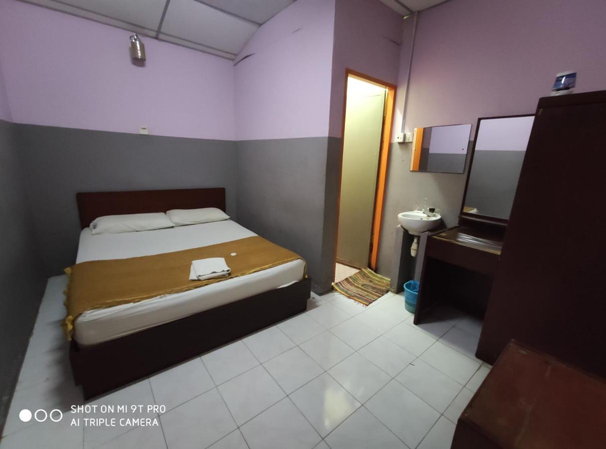 Dani Hotel SDN BHD Kota Bharu Bagian luar foto